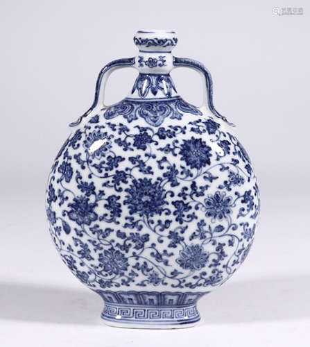 DAQING QIANLONG NIAN ZHI MARK WHITE & BLUE WARP LOTUS BAO YUE BOTTLE