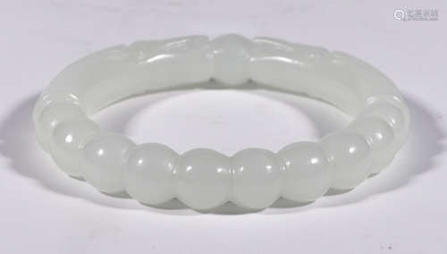 WHITE HETIAN JADE BEADS BANGLE