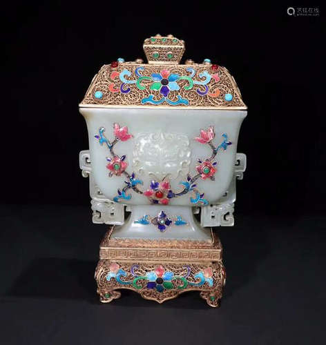 HETIAN JADE EMBEDDED SILVER GILT BURNING BLUE FLOWER PATTERN CENSER