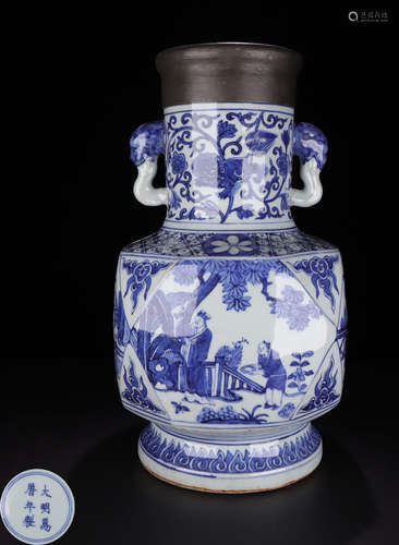 A WHITE&BLUE GLAZE STORY PATTERN VASE