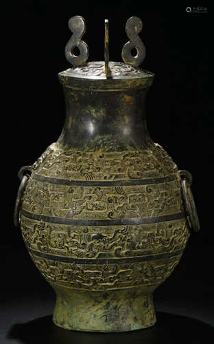 A BRONZE CASTED PHOENIX PATTERN FOU VASE