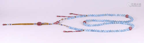 A TURQUOISE BEADS STRING NECKLACE