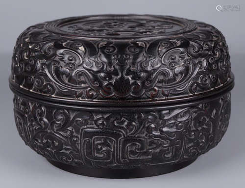 A XIAOYE ZITAN WOOD CARVED DRAGON PATTERN BOX