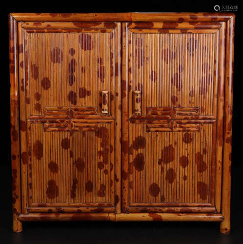 A XIANGFEI BAMBOO CARVED CASE