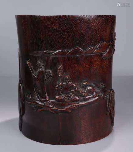 A CHENXIANG WOOD CARVED STORY PATTERN PEN HOLDER