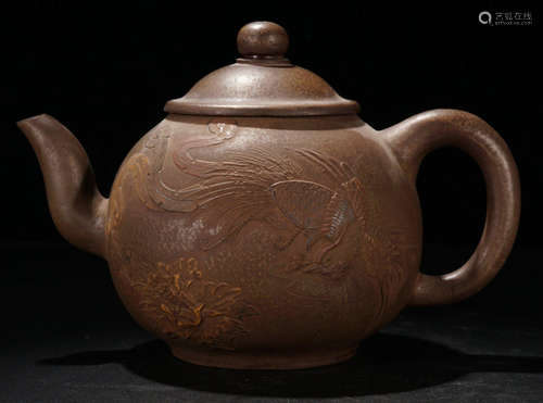 A ZISHA CARVED PHOENIX PATTERN TEA POT