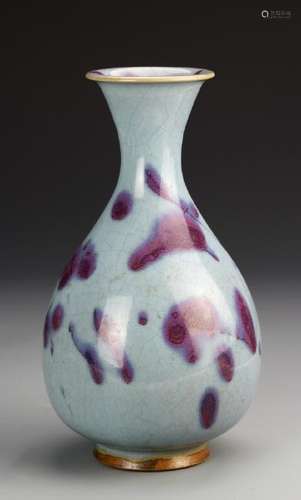 Chinese Jun Ware Yuhuchunping Vase