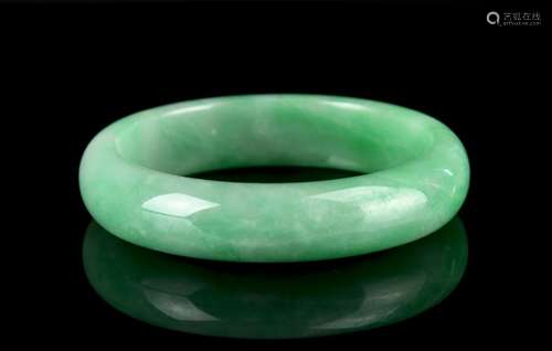 Chinese Jadeite Bangle