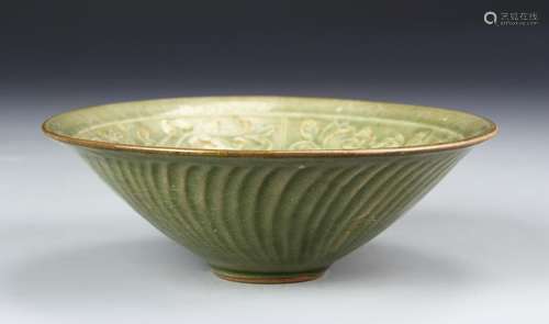 Chinese Yaozhou Yao celadon bowl