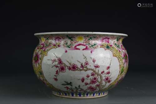 Chinese Famille Rose Jar