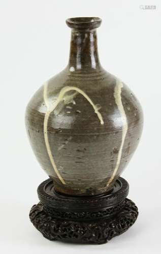 Japanese Glazed Studio Pottery Vase 605