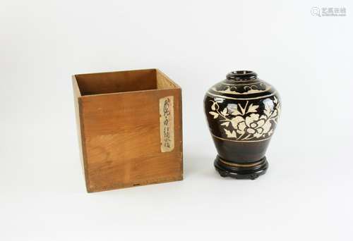 Chinese Vase on Wood Stand