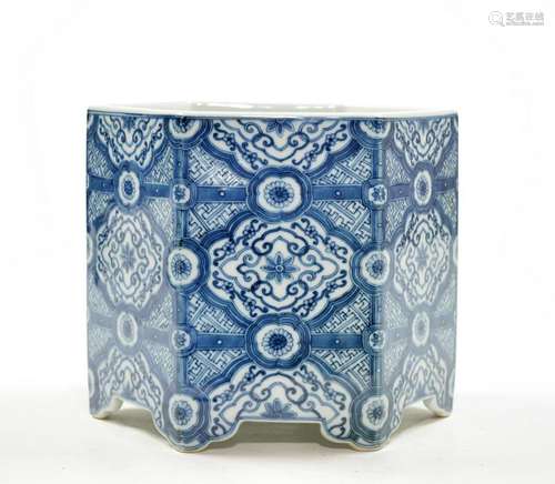 Fine Chinese Blue and White Hexagonal Brush Pot