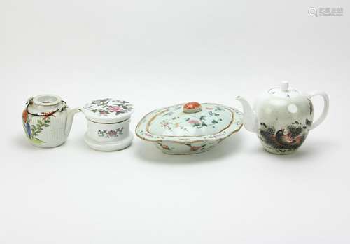 (4) Chinese Porcelain Items, Teapots, Box, Plate