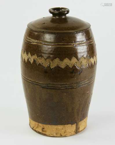 Early 18thC Japanese Pottery Jar