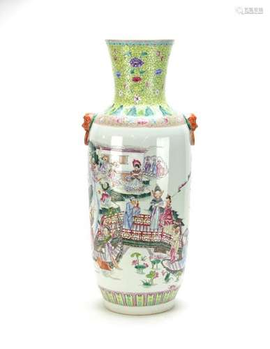 Large Late 19thC Chinese Famille Rose Vase