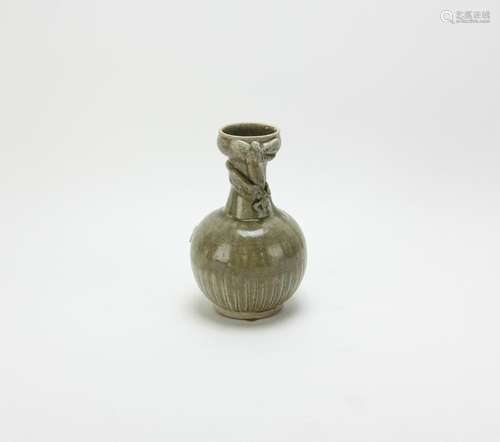 Chinese Jin Dynasty Style Porcelain Vase