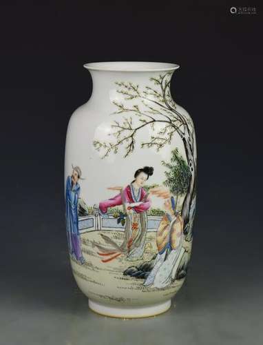 Chinese Famille Rose Vase