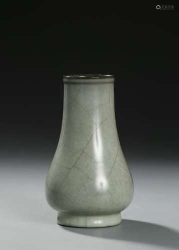 Chinese Lungchuan Celadon Guan-Type 'Hu' Vase