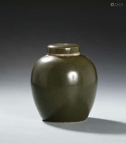 Chinese Teadust Jar with Cover