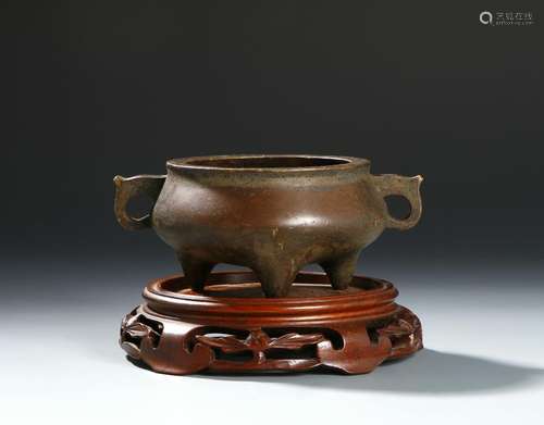 Chinese Bronze Tripod Censer