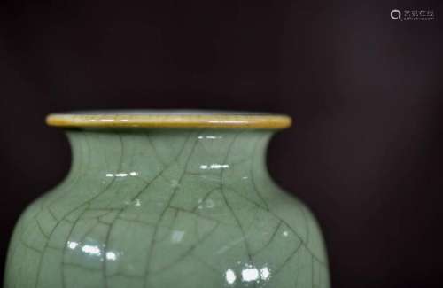 Chinese Green Crackle Glazed Lantern Vase