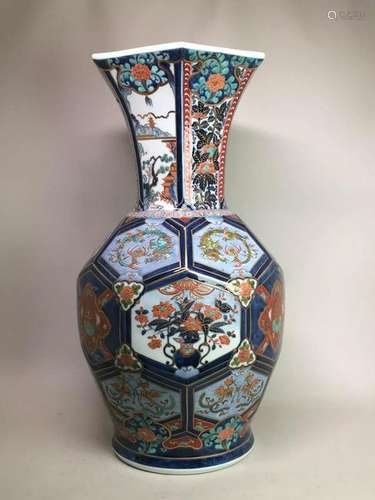 Large Japanese Imari Porcelain Vase