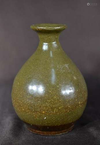 Japanese Teadust Wine Bottle Vase