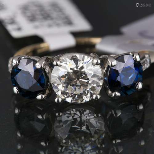 THREE-TIER SAPPHIRE DIAMOND RING, AIG CERTIFIED