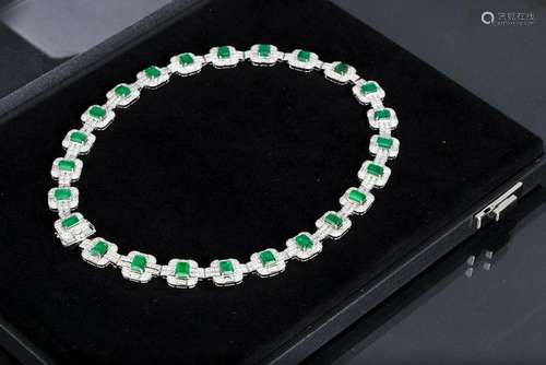 A MAGNIFICENT GRADUATED EMERALD & DIAMOND NECKLACE, AIG