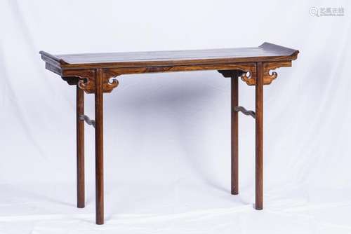 A HUANGHUALI PAINTING TABLE