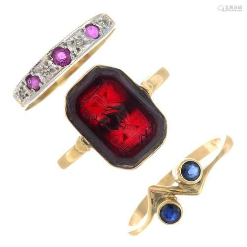 Six gem-set rings, comprising a 9ct gold ruby and