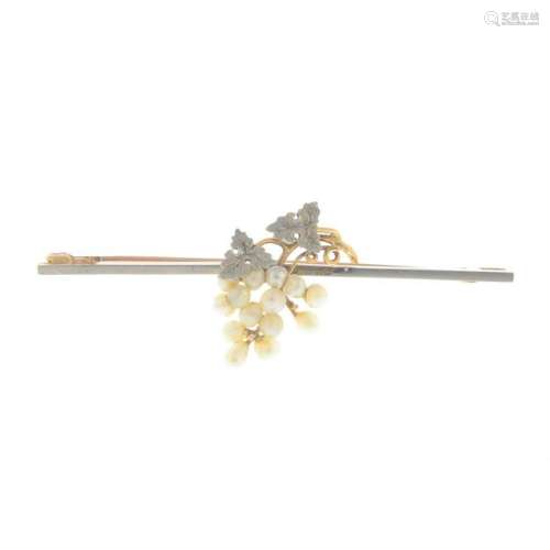 An early 20th century 15ct gold seed pearl bar brooch.