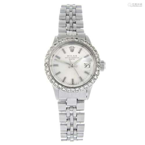 ROLEX - a lady's Oyster Perpetual Date bracelet watch.