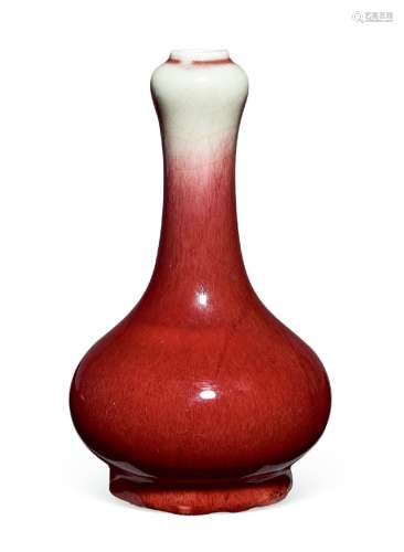 清中期 红釉蒜头瓶