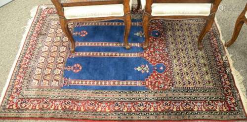 Oriental throw rug (some wear). 4' x 5' 10