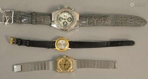 Three wristwatches Gucci Quartz ladies watch,