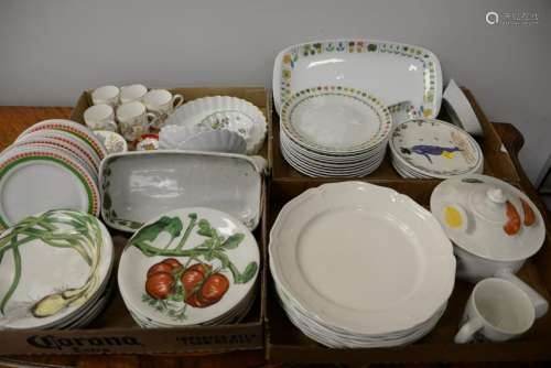 Four tray lots of porcelain and china to include