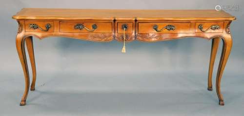 Louis XV style hall table, ht. 33 1/2 in., top: 17
