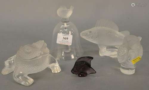 Five piece crystal lot to include include frog, frosted