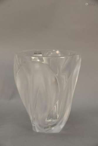 Large Lalique crystal ingrid vase having frosted and