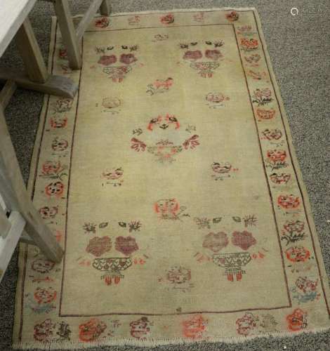Samarkand Oriental throw rug. 3'5
