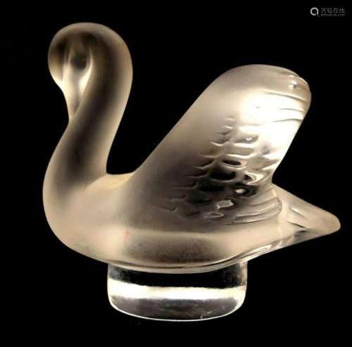 LALIQUE FRENCH FROSTED CRYSTAL SWAN PAPERWEIGHT