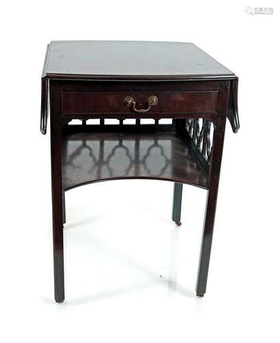 18TH-CENTURY PERIOD CHIPPENDALE PEMBROKE TABLE,