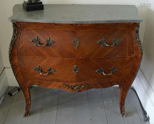 LATE 19TH/EARLY 20TH CENTURY KINGWOOD COMMODE