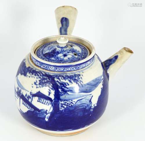 CHINESE BLUE AND WHITE TEA POT