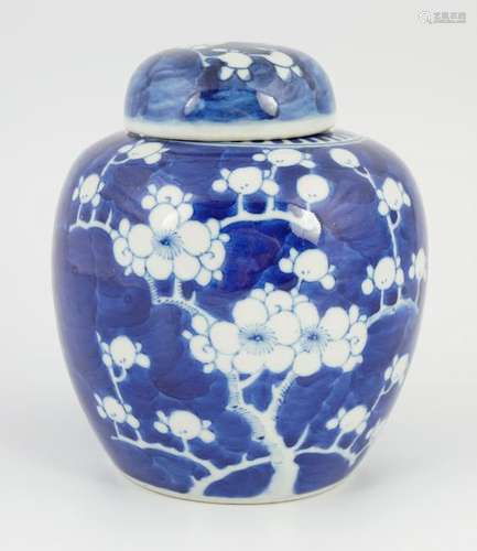 CHINESE BLUE AND WHITE GINGER JAR AND LID