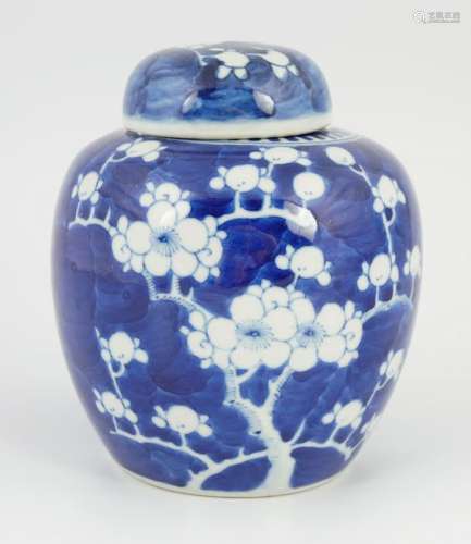CHINESE BLUE AND WHITE GINGER JAR AND LID
