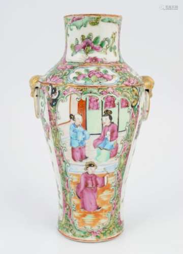 CHINESE QING FAMILLE ROSE VASE