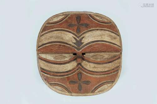 CARVED AFRICAN CEREMONIAL MASK